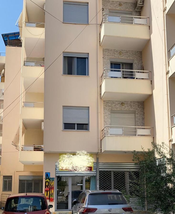 Center Apartment Vlorë 외부 사진