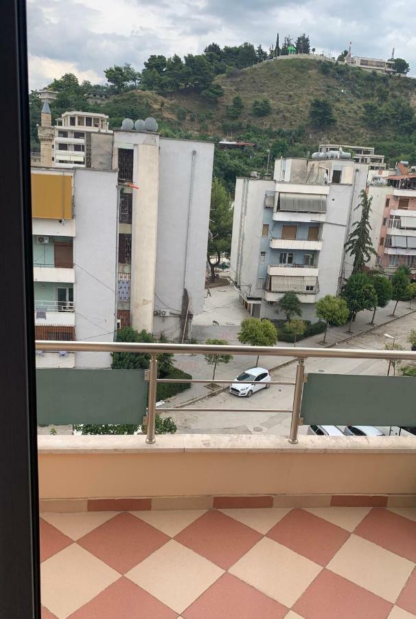 Center Apartment Vlorë 외부 사진