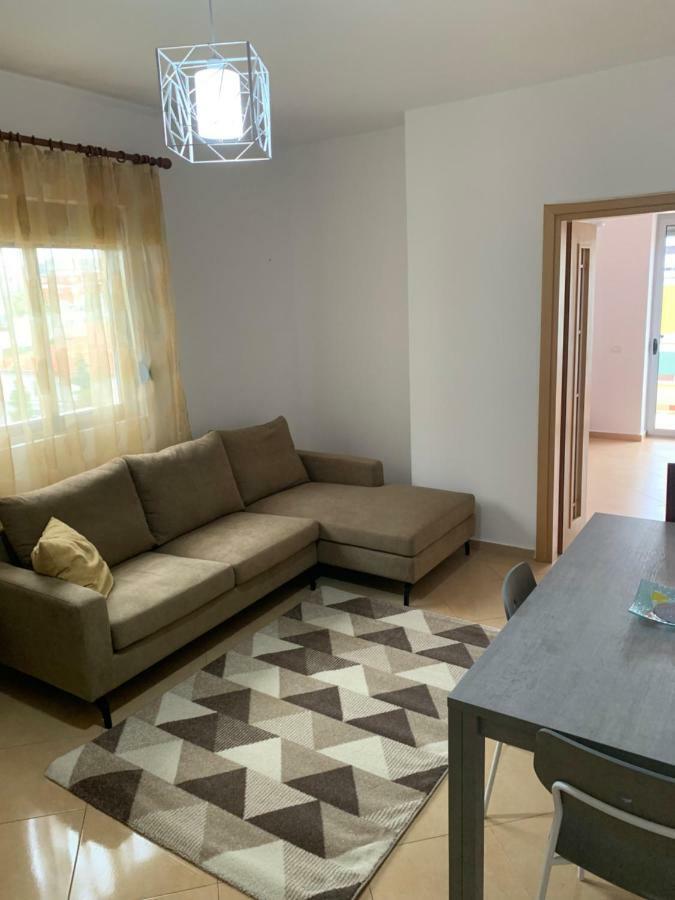Center Apartment Vlorë 외부 사진