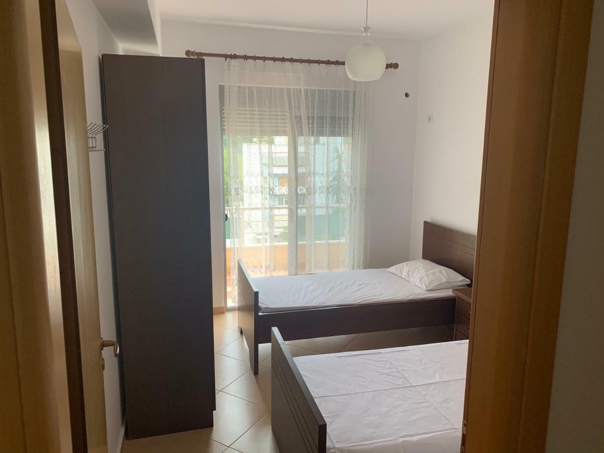 Center Apartment Vlorë 외부 사진