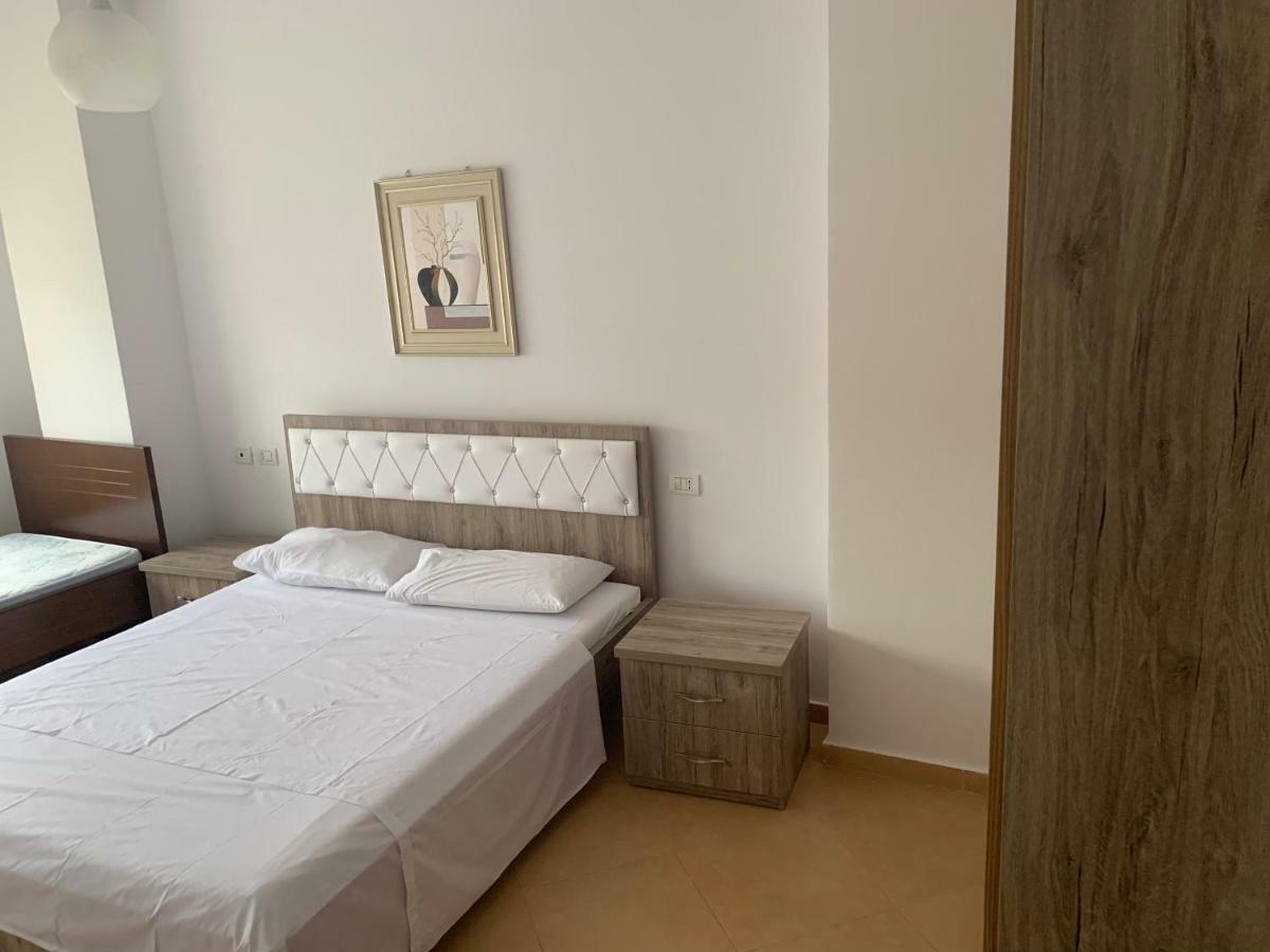 Center Apartment Vlorë 외부 사진